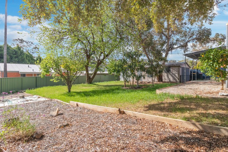 Photo - 20 Guthridge Crescent, Wanniassa ACT 2903 - Image 20