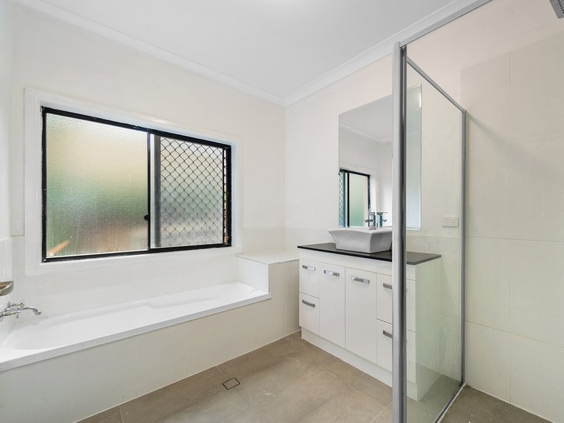 Photo - 20 Habitat Place, Bridgeman Downs QLD 4035 - Image 14