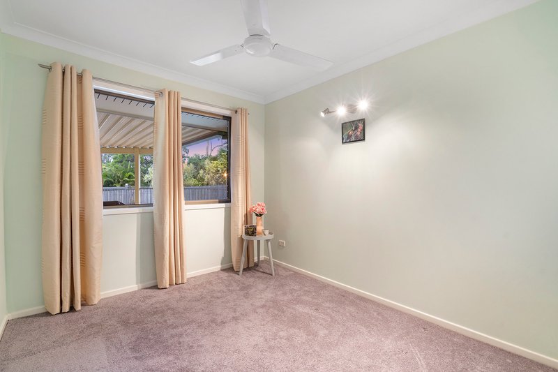 Photo - 20 Harding Boulevard, Mount Warren Park QLD 4207 - Image 14