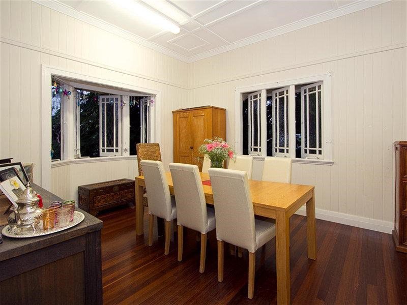 Photo - 20 Harrys Road, Taringa QLD 4068 - Image 3