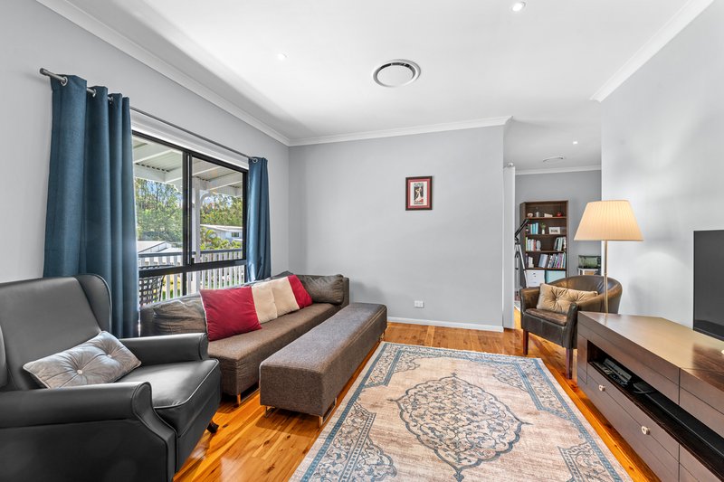 Photo - 20 Hatia Grove, Ferny Grove QLD 4055 - Image 6