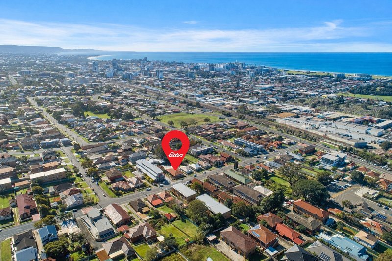 Photo - 20 Heaslip Street, Coniston NSW 2500 - Image 1