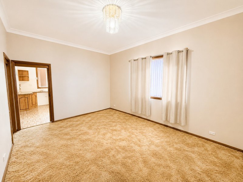 Photo - 20 Heaslip Street, Coniston NSW 2500 - Image 5