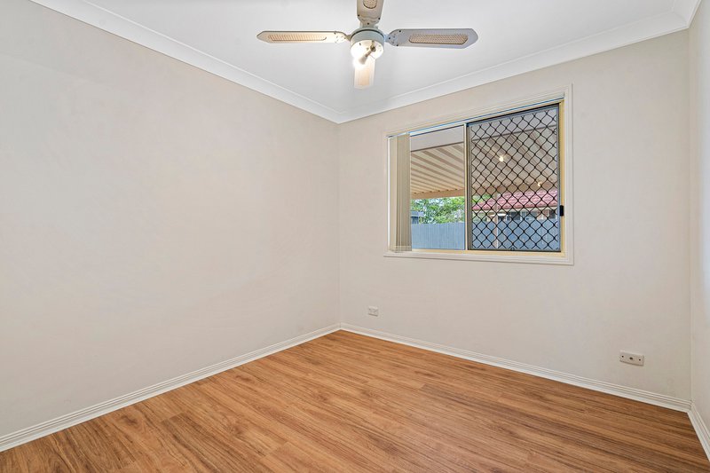 Photo - 20 Hendrix Street, Windaroo QLD 4207 - Image 12