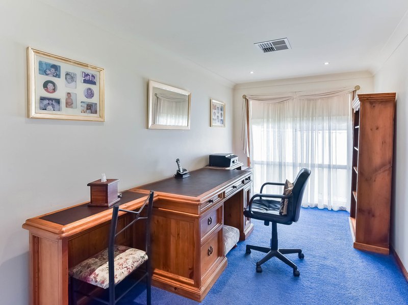 Photo - 20 Hereford Way, Picton NSW 2571 - Image 6