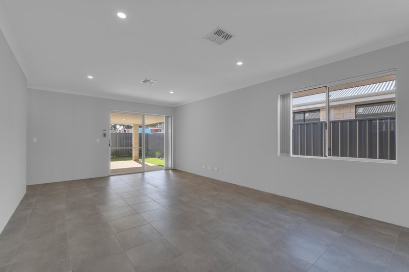 Photo - 20 Hester Road, Wellard WA 6170 - Image 2