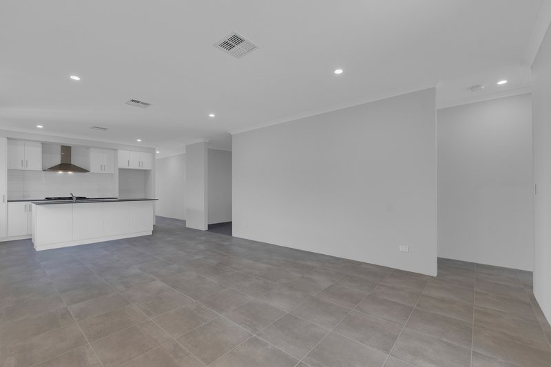 Photo - 20 Hester Road, Wellard WA 6170 - Image 3