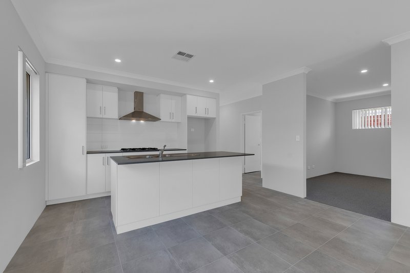 Photo - 20 Hester Road, Wellard WA 6170 - Image 5