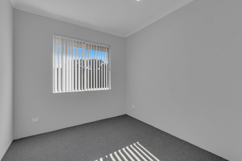 Photo - 20 Hester Road, Wellard WA 6170 - Image 12