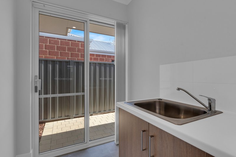 Photo - 20 Hester Road, Wellard WA 6170 - Image 16