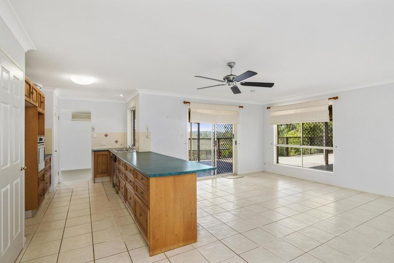 Photo - 20 Hibertia Avenue, Elanora QLD 4221 - Image 2