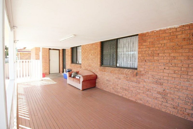 Photo - 20 Hickory Crescent, Taree NSW 2430 - Image 6