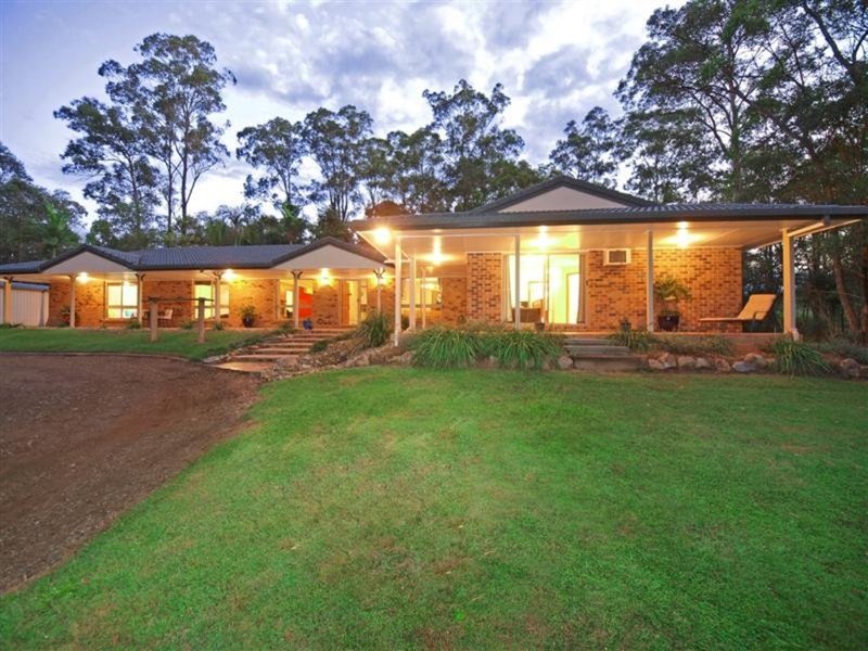 20 Hidden Valley Drive, Eatons Hill QLD 4037