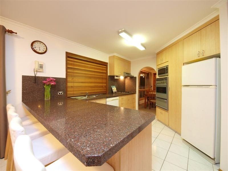 Photo - 20 Hidden Valley Drive, Eatons Hill QLD 4037 - Image 4