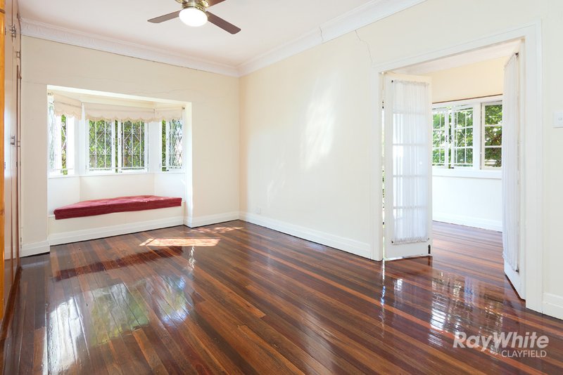 Photo - 20 Highcrest Avenue, Wavell Heights QLD 4012 - Image 8