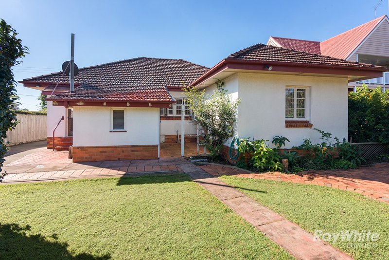 Photo - 20 Highcrest Avenue, Wavell Heights QLD 4012 - Image 14