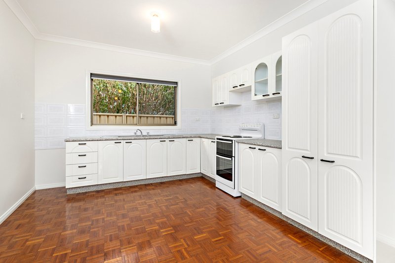 Photo - 20 Hillview Circuit, Kiama NSW 2533 - Image 4