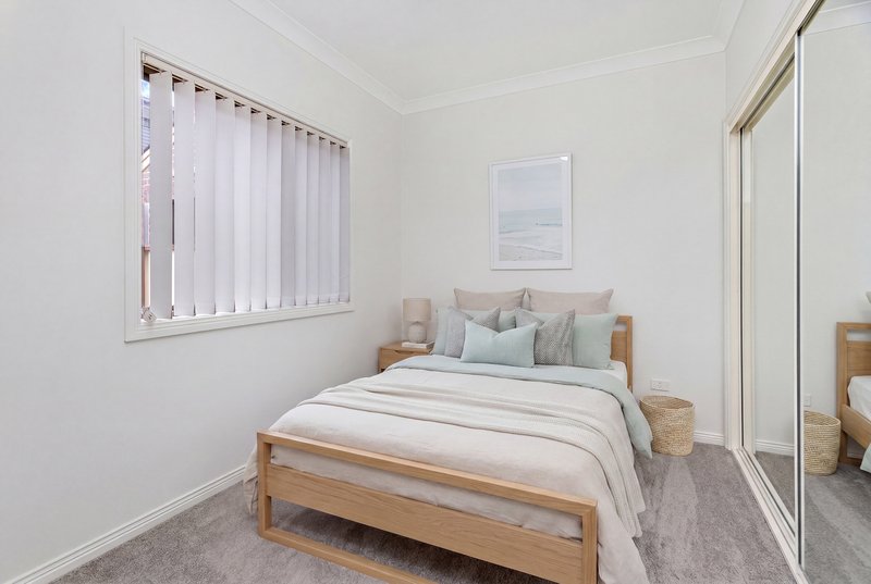 Photo - 20 Hillview Circuit, Kiama NSW 2533 - Image 14