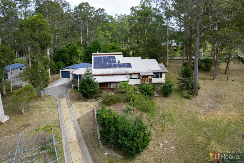 Photo - 20 Hillview Drive, Yarravel NSW 2440 - Image 2