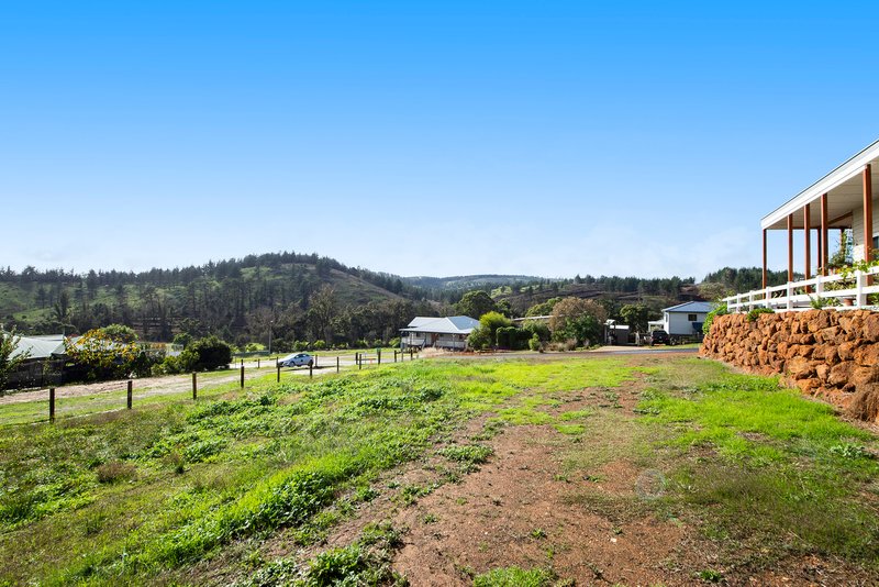 20 Hitchcock Drive, Nannup WA 6275