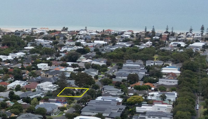 Photo - 20 Hobart Road, Henley Beach South SA 5022 - Image 2