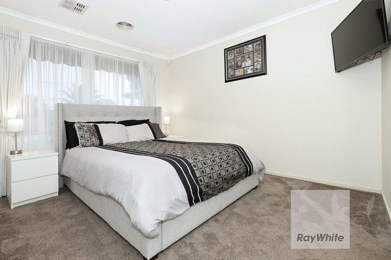 Photo - 20 Hornsby Avenue, Westmeadows VIC 3049 - Image 12