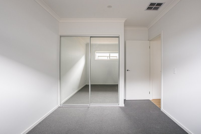 Photo - 20 Hubbard Street, Wyndham Vale VIC 3024 - Image 16