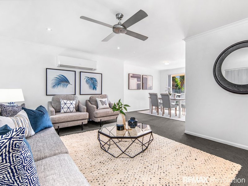 Photo - 20 Hurlstone Street, Wishart QLD 4122 - Image 2