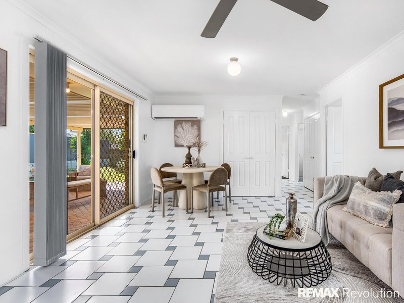 Photo - 20 Hurlstone Street, Wishart QLD 4122 - Image 8