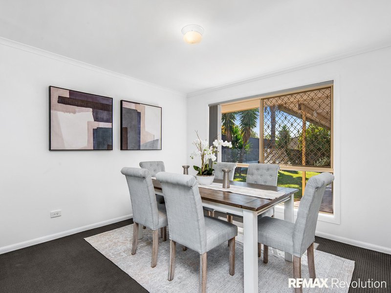 Photo - 20 Hurlstone Street, Wishart QLD 4122 - Image 10