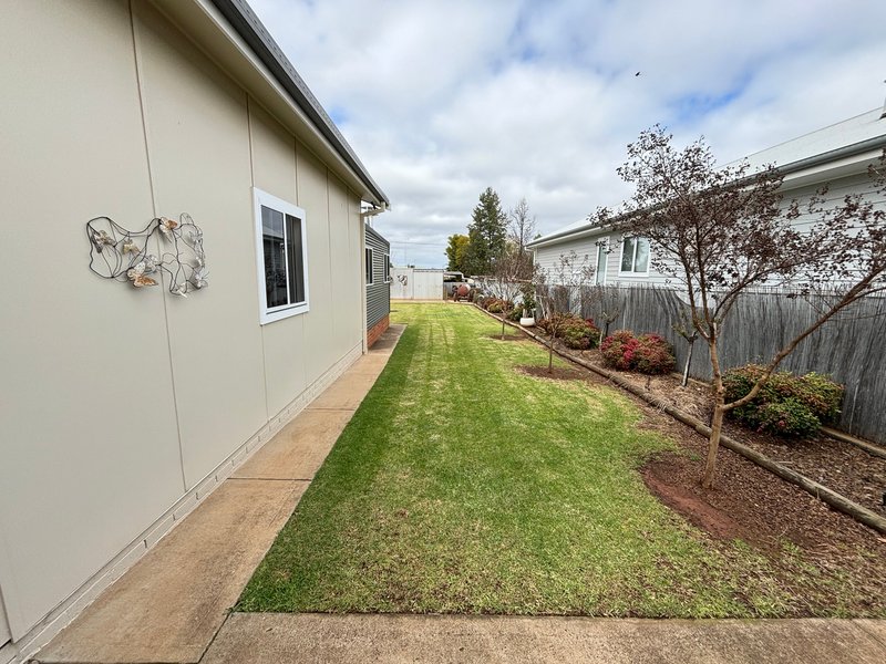 Photo - 20 Hyandra Street, Griffith NSW 2680 - Image 18