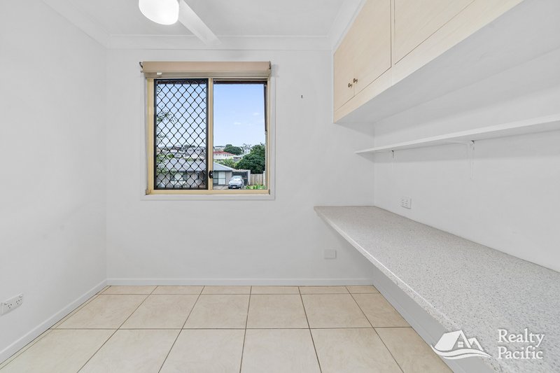 Photo - 20 Idamea Street, Carina Heights QLD 4152 - Image 8