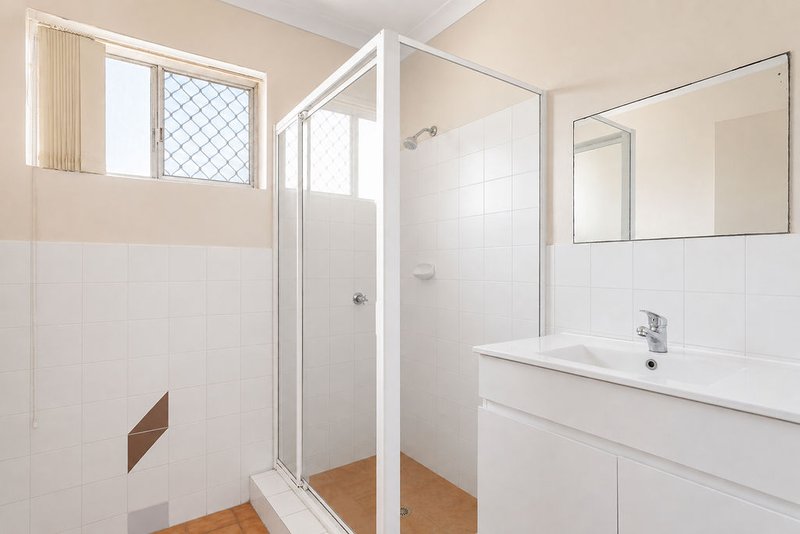 Photo - 20 Ilya Street, Macgregor QLD 4109 - Image 15