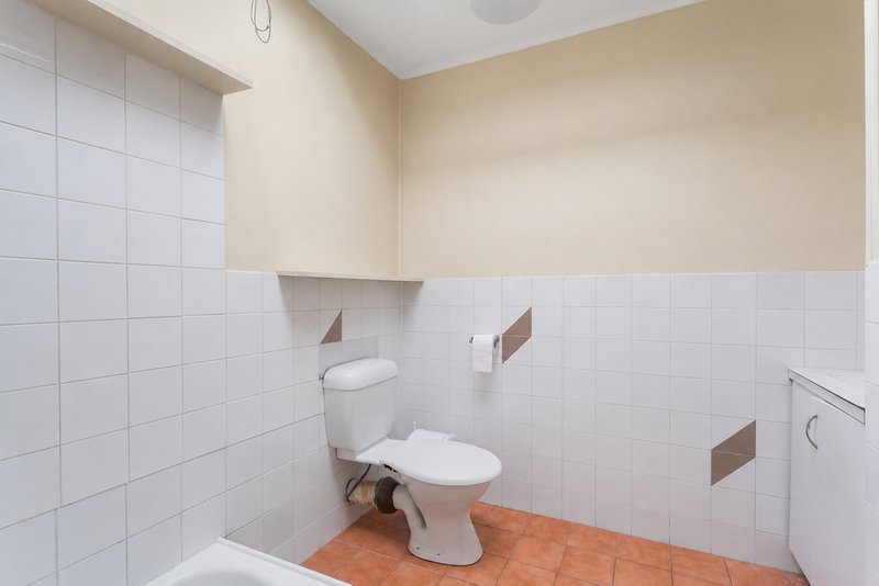 Photo - 20 Ilya Street, Macgregor QLD 4109 - Image 17