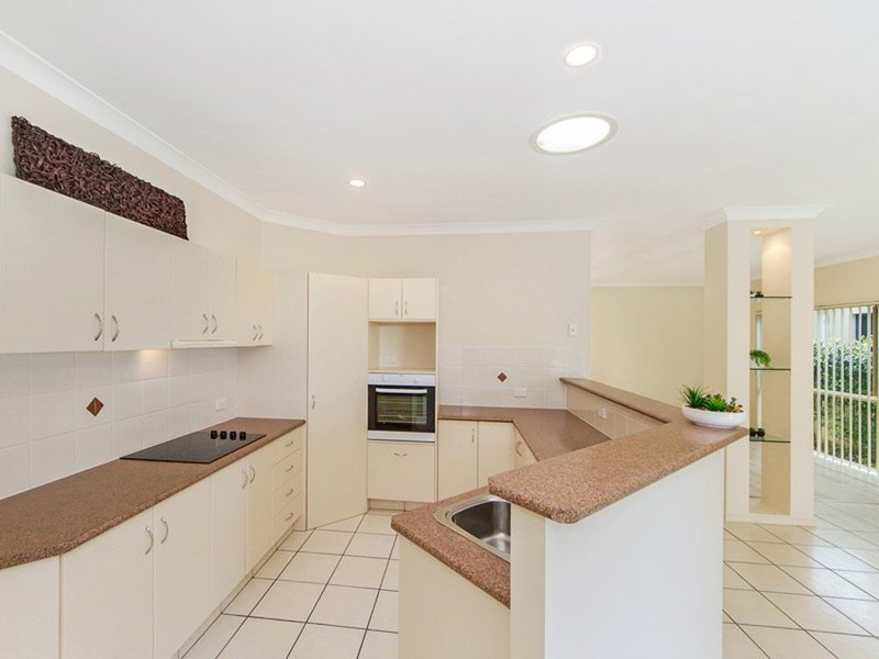 Photo - 20 Imperia Crescent, Varsity Lakes QLD 4227 - Image 2