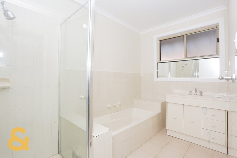 Photo - 20 Ironbark Court, Meadow Heights VIC 3048 - Image 6