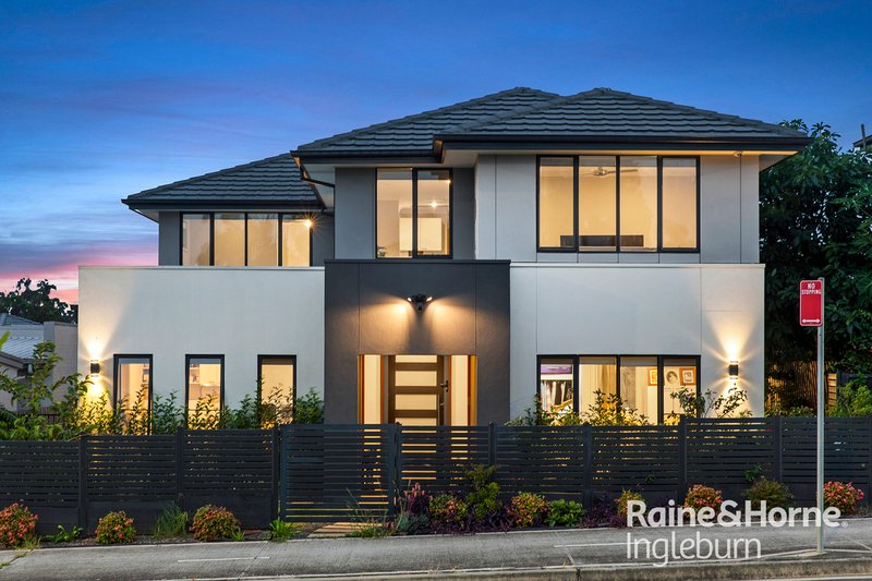 20 Isabella Crescent, Glenfield NSW 2167