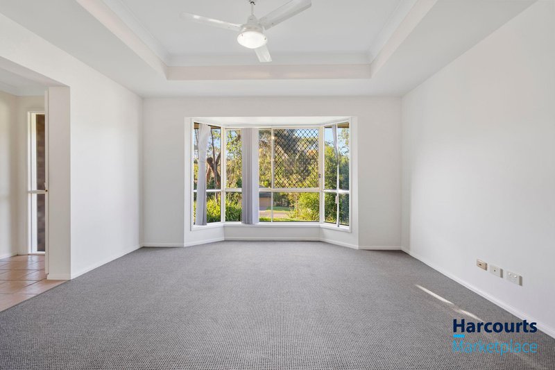 Photo - 20 Jabiru Place, Bellbowrie QLD 4070 - Image 2