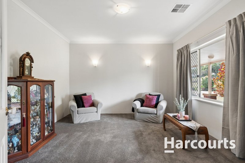 Photo - 20 Jacaranda Drive, Wanneroo WA 6065 - Image 6