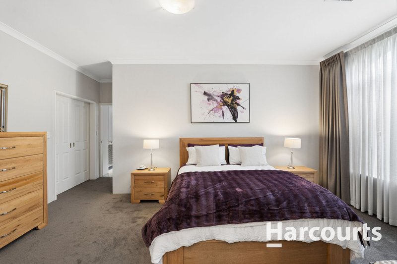 Photo - 20 Jacaranda Drive, Wanneroo WA 6065 - Image 13