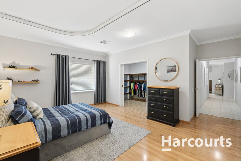 Photo - 20 Jacaranda Drive, Wanneroo WA 6065 - Image 18