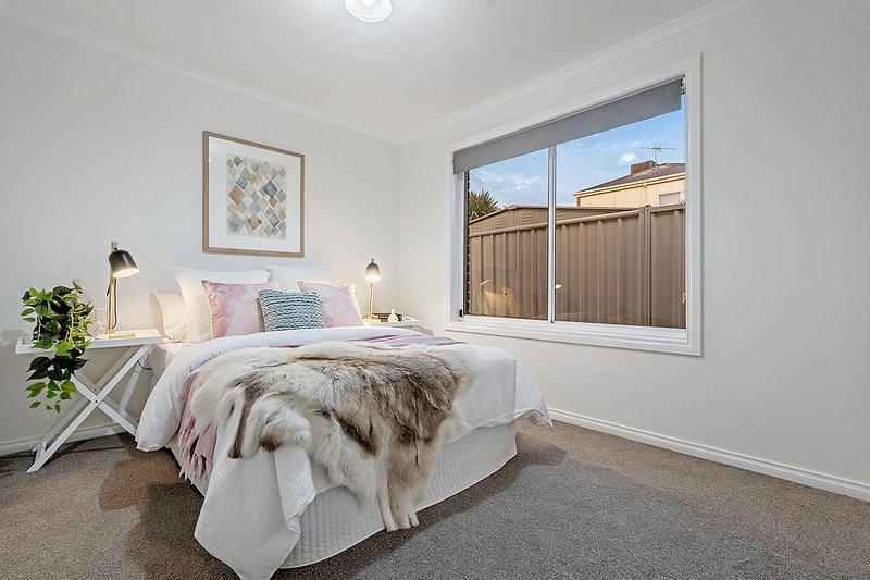 Photo - 20 Jacaranda Place, Craigieburn VIC 3064 - Image 10