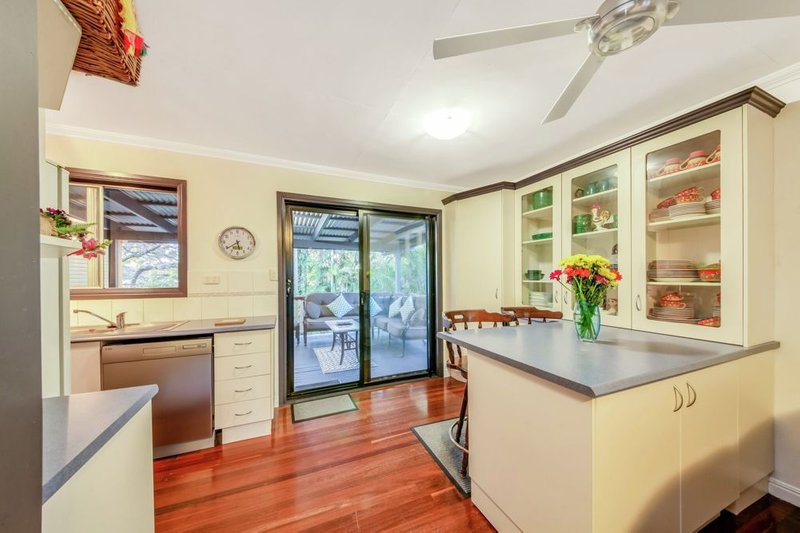 Photo - 20 Jane Street, Arana Hills QLD 4054 - Image 8