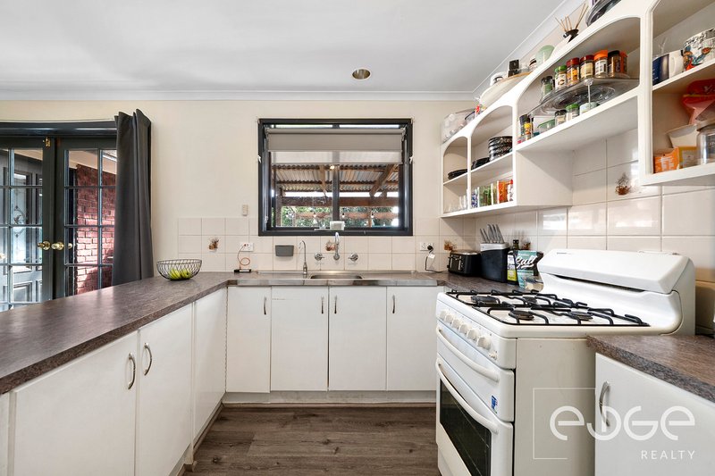 Photo - 20 Jedna Close, Craigmore SA 5114 - Image 6