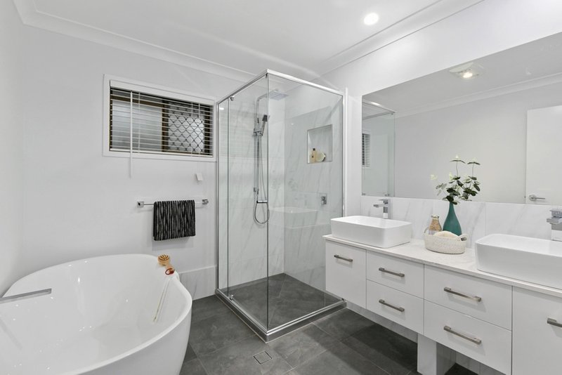 Photo - 20 Jesray Street, Birkdale QLD 4159 - Image 11