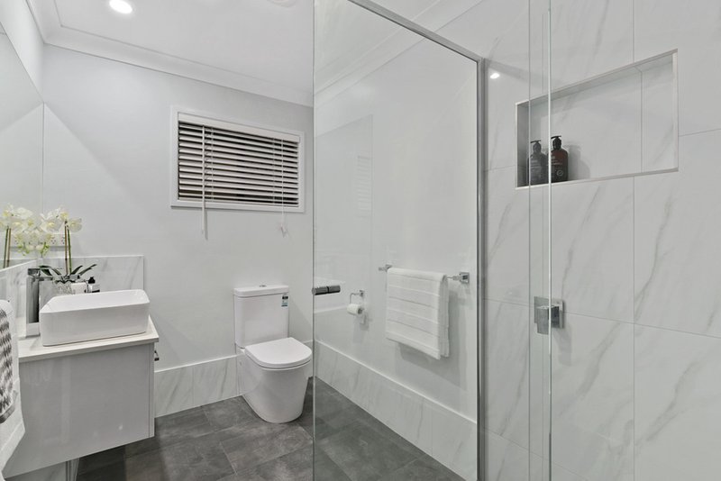 Photo - 20 Jesray Street, Birkdale QLD 4159 - Image 12