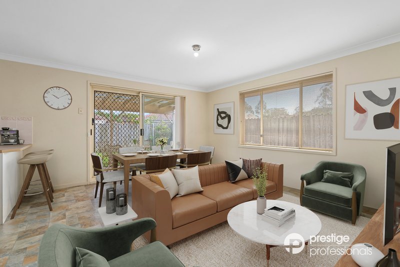 Photo - 20 Jimbour Court, Wattle Grove NSW 2173 - Image 4