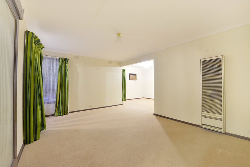 Photo - 20 Johann Avenue, Scoresby VIC 3179 - Image 4