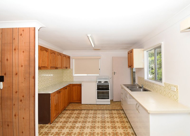 Photo - 20 John Street, Scarness QLD 4655 - Image 4