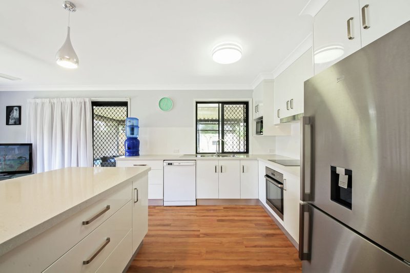 Photo - 20 Johns Crescent, Boondall QLD 4034 - Image 4